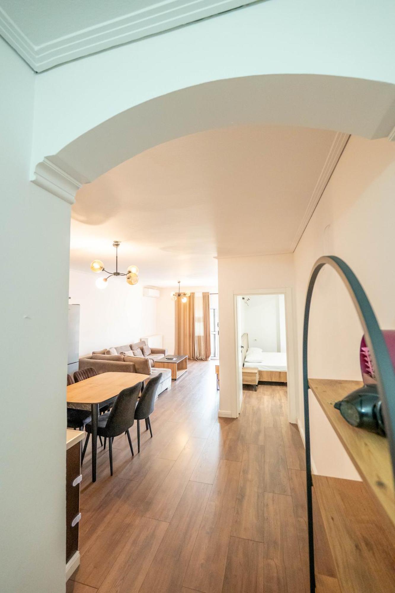 Apartamento Tirent - Komuna E Parisit, 2