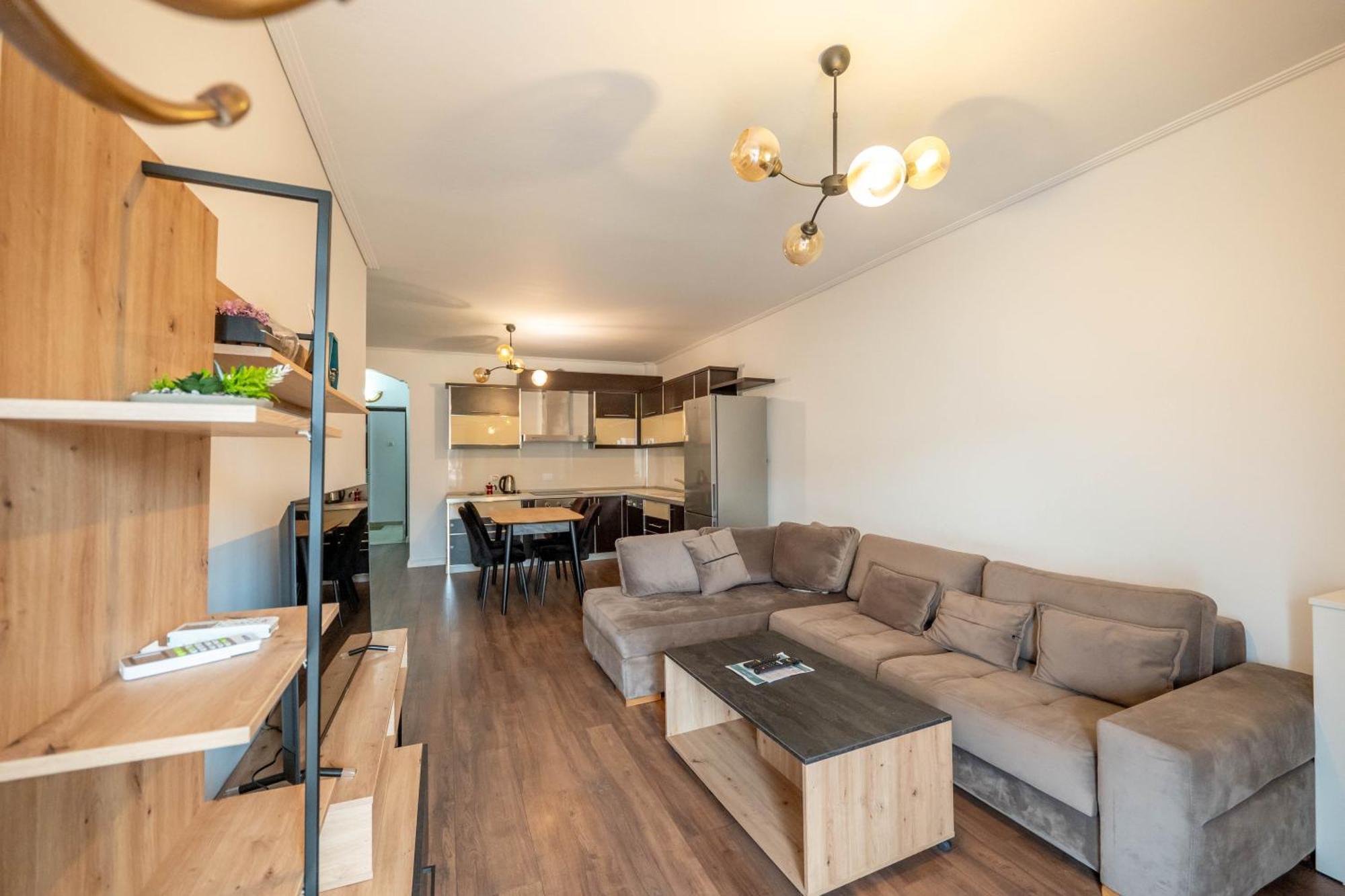 Tirent - Komuna E Parisit, 2 Apartamento *