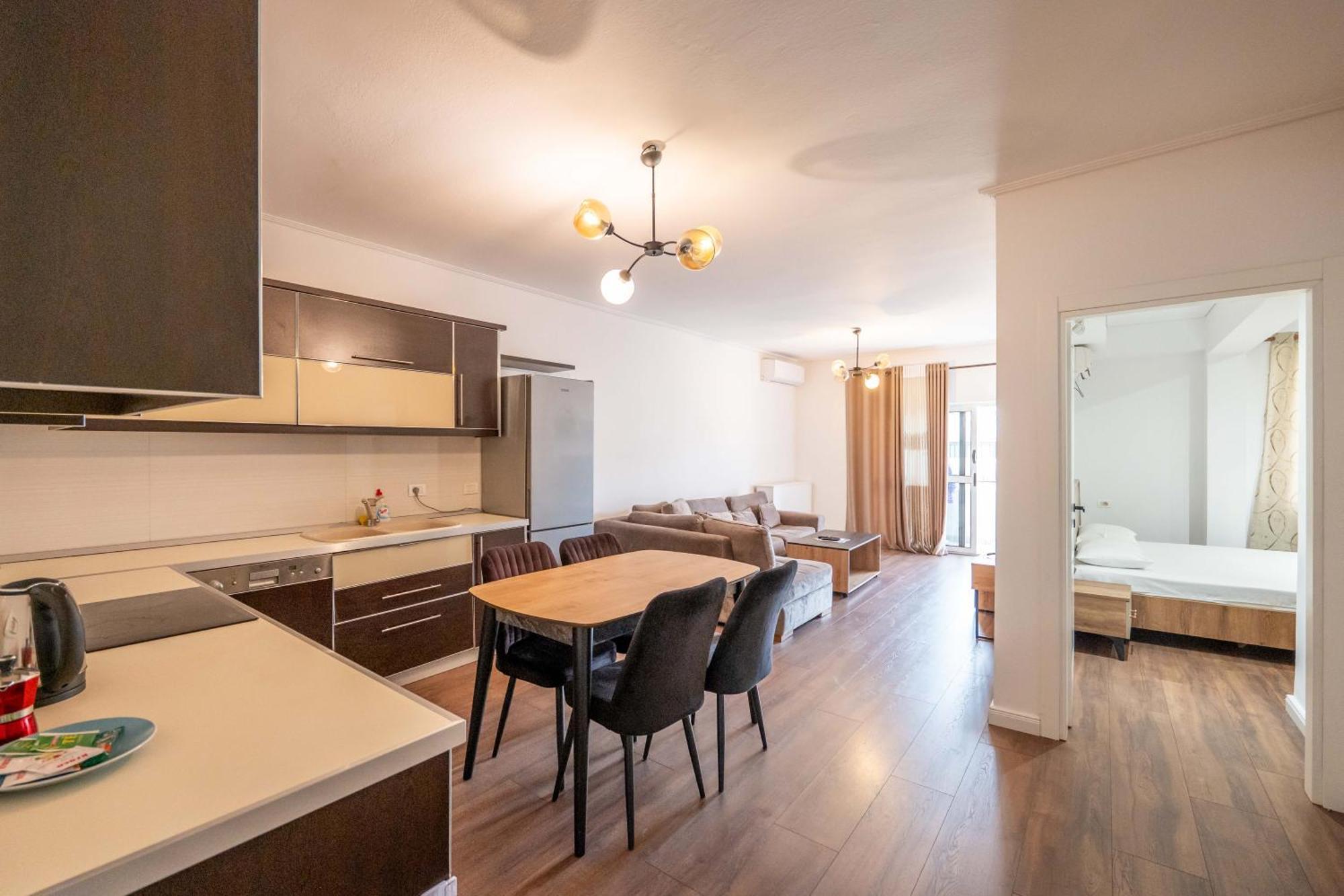 Tirent - Komuna E Parisit, 2 Appartamento Tirana